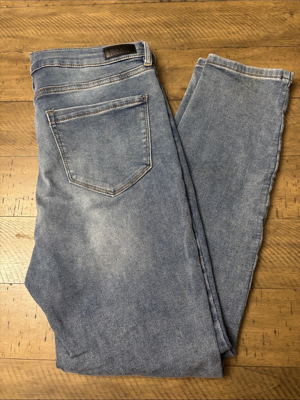 Women’s Light Blue Denim Jeans - Classic Fit
